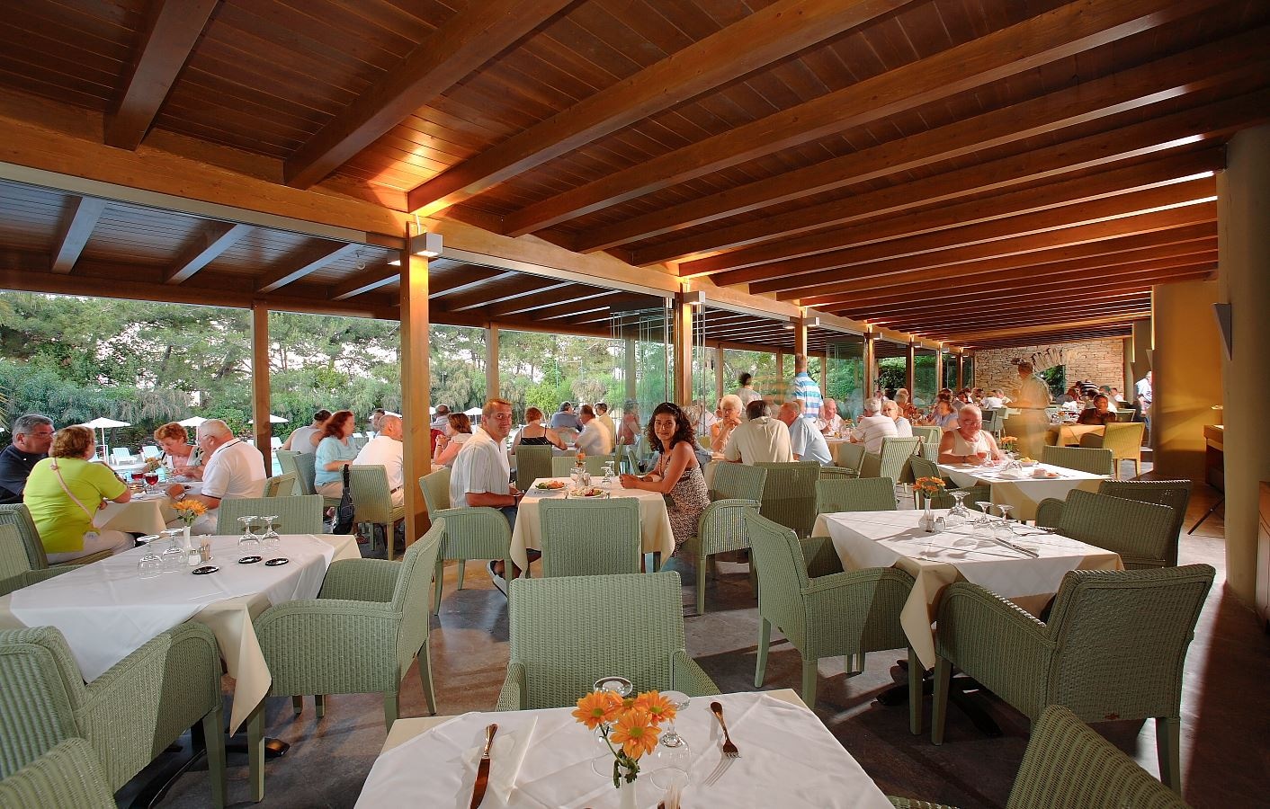 restaurants-main-restaurant