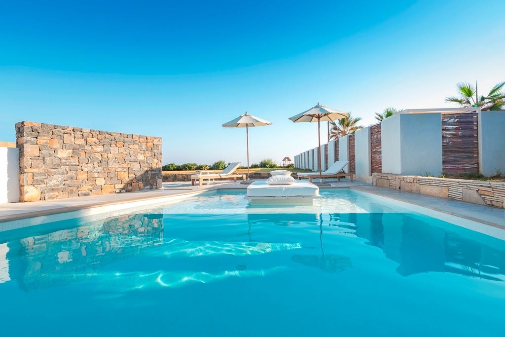 rooms-cool-suite-id--11