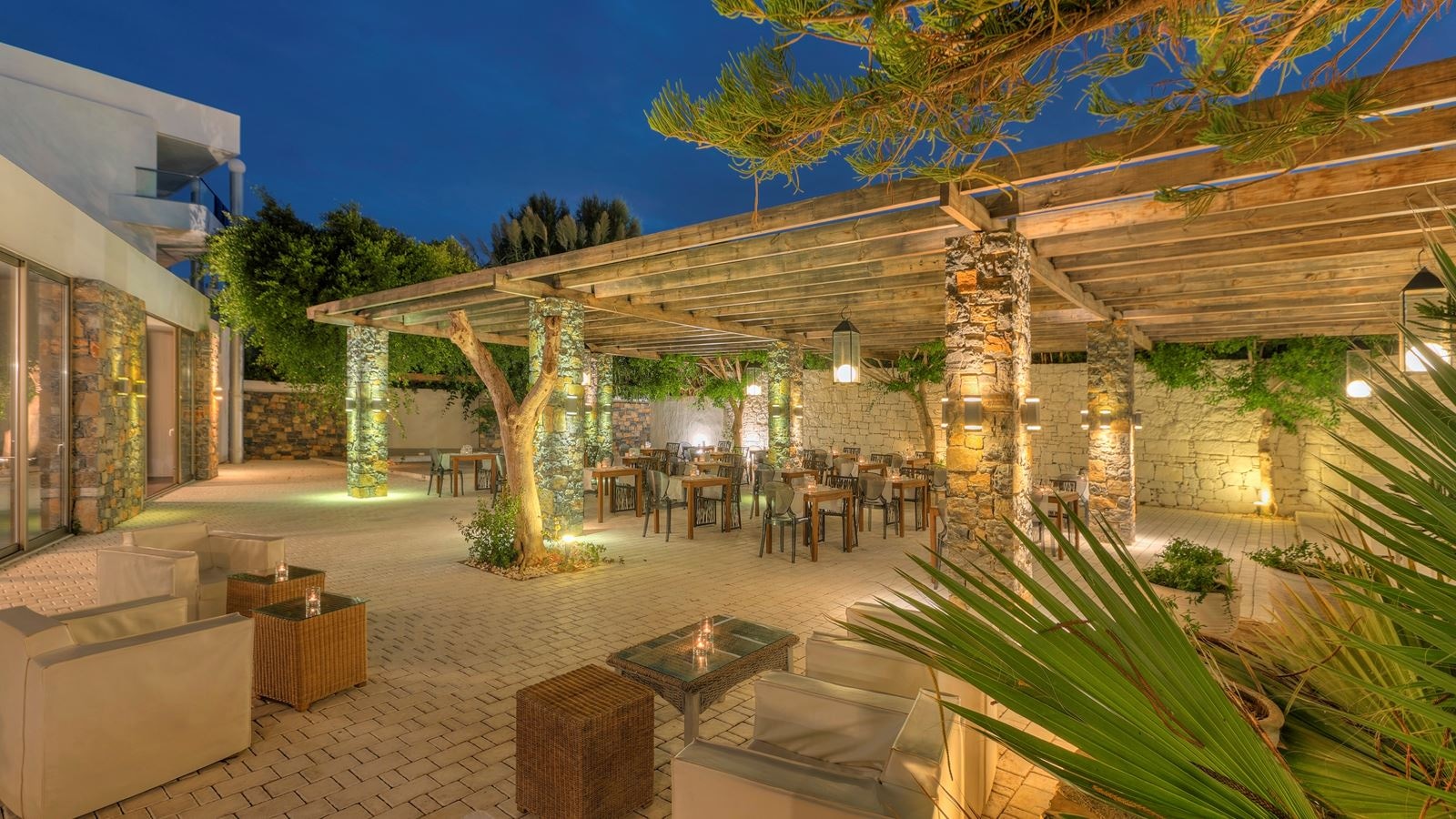 restaurants-the-taverna-5-course-set-menu-restaurant