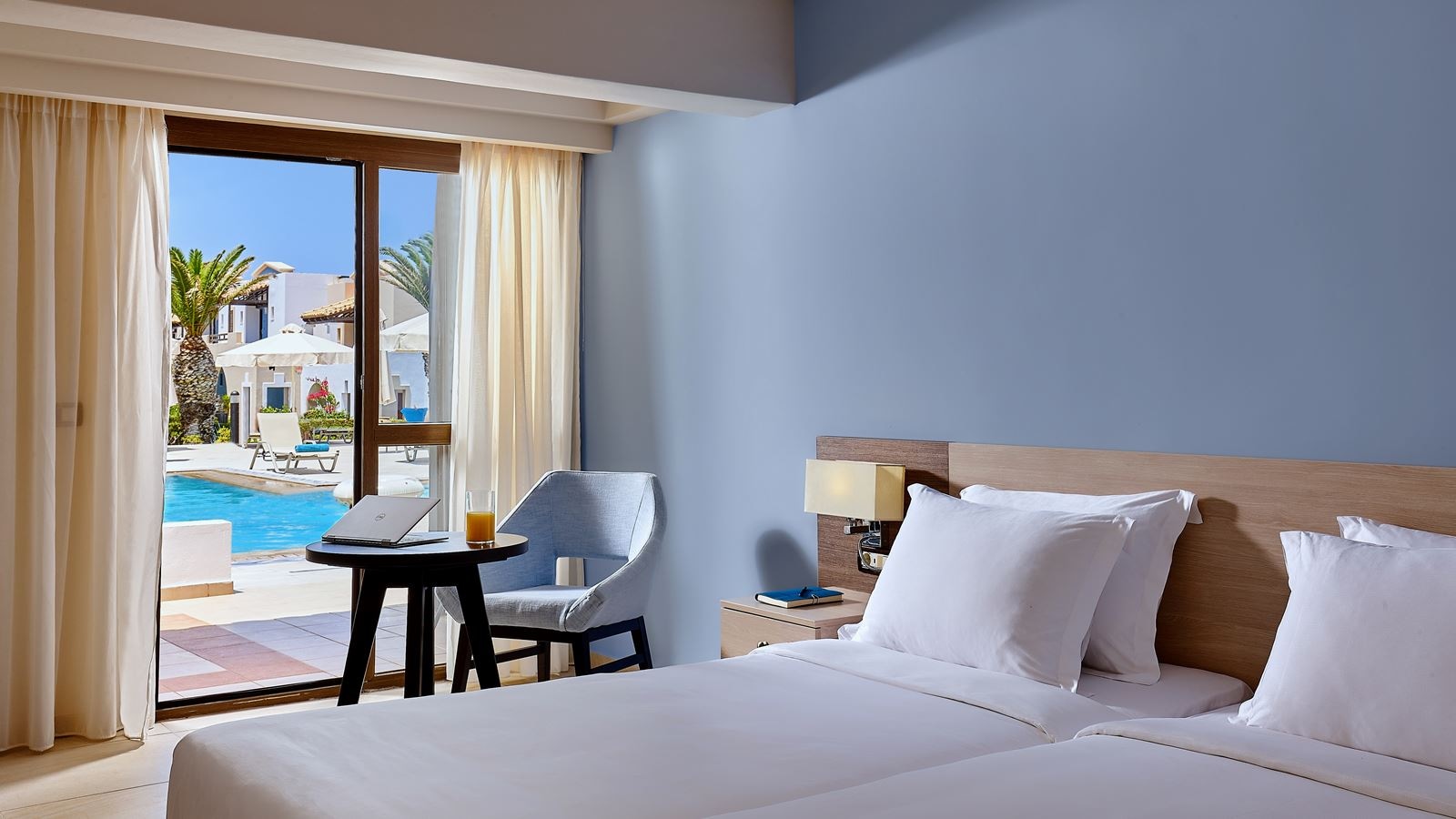 rooms-bungalow-sharedpool