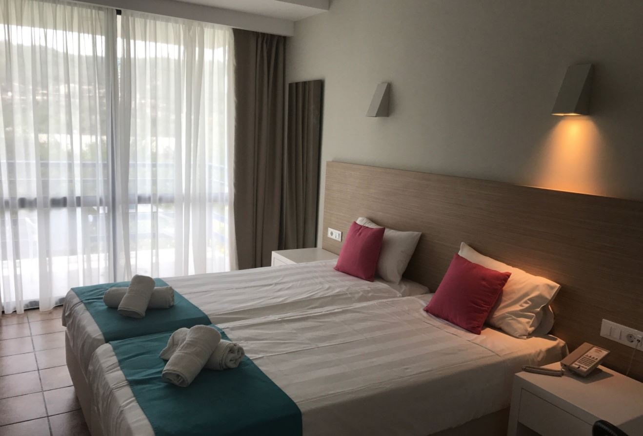 rooms-double-room