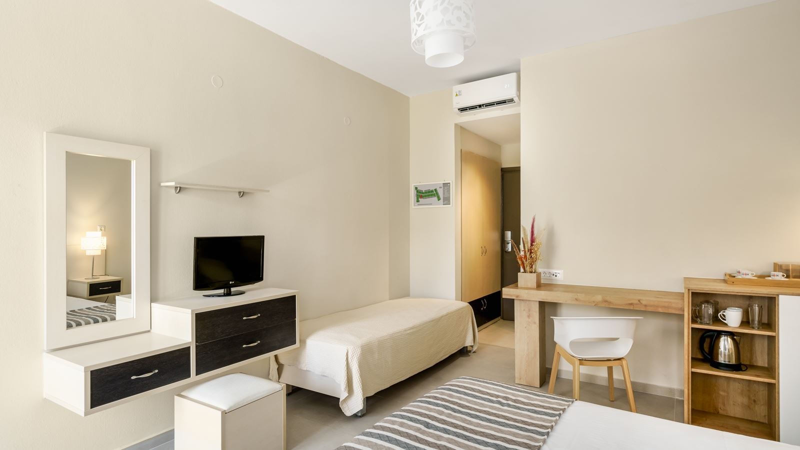 rooms-comfort-doubletwin-with-balcony