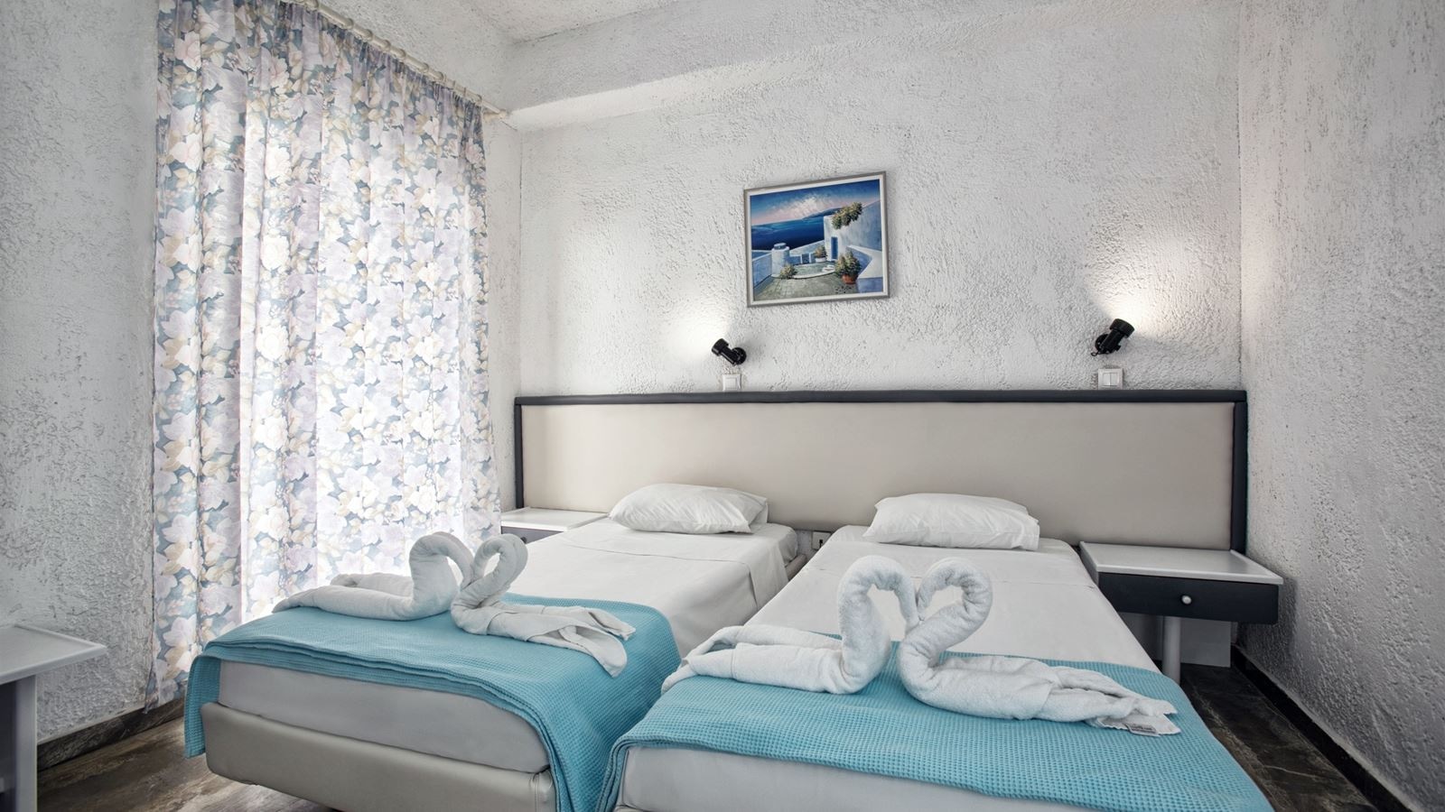 rooms-standard-double-room-balcony-or-terrace