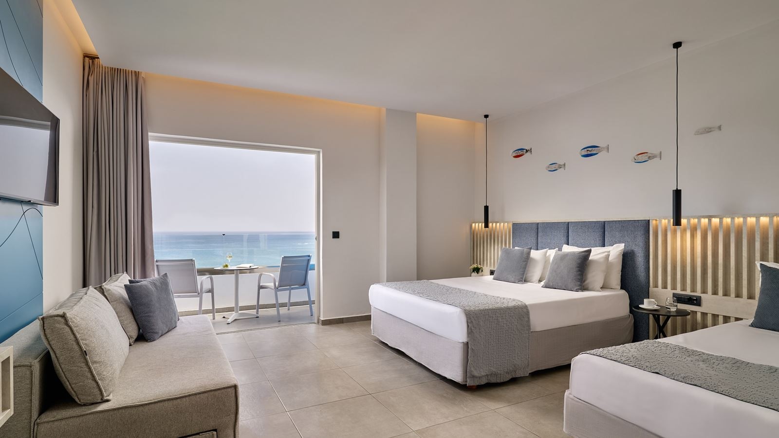 rooms-family-room-sea-view