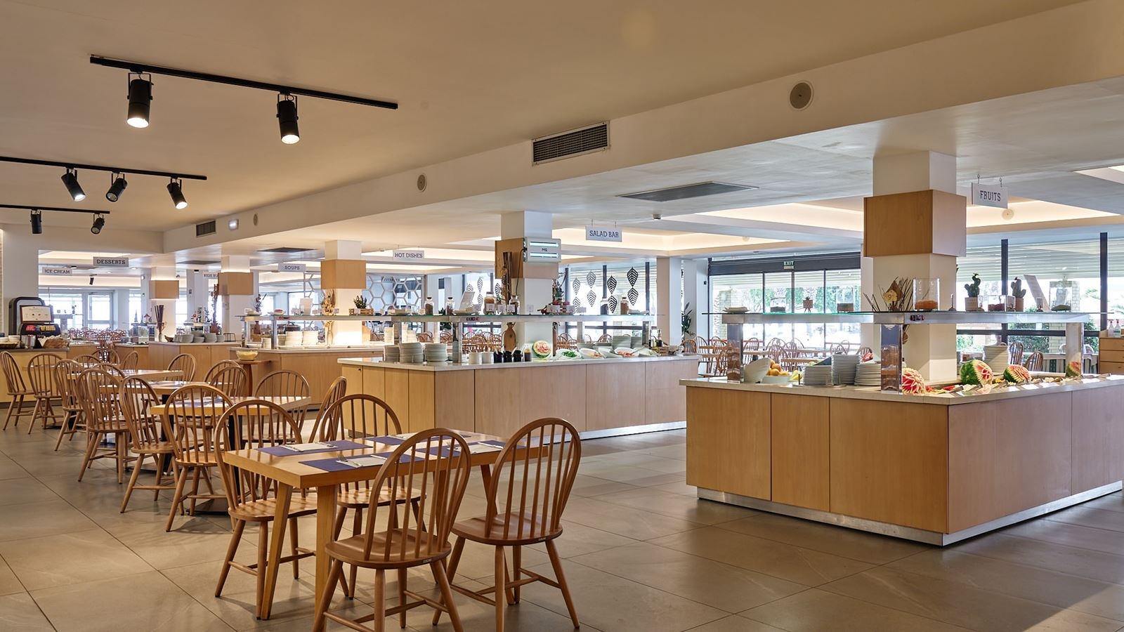 restaurants-restaurants