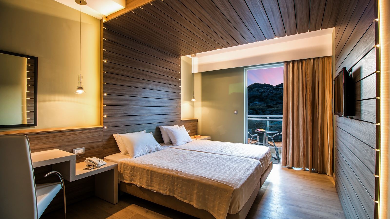 rooms-superior-mountain-view