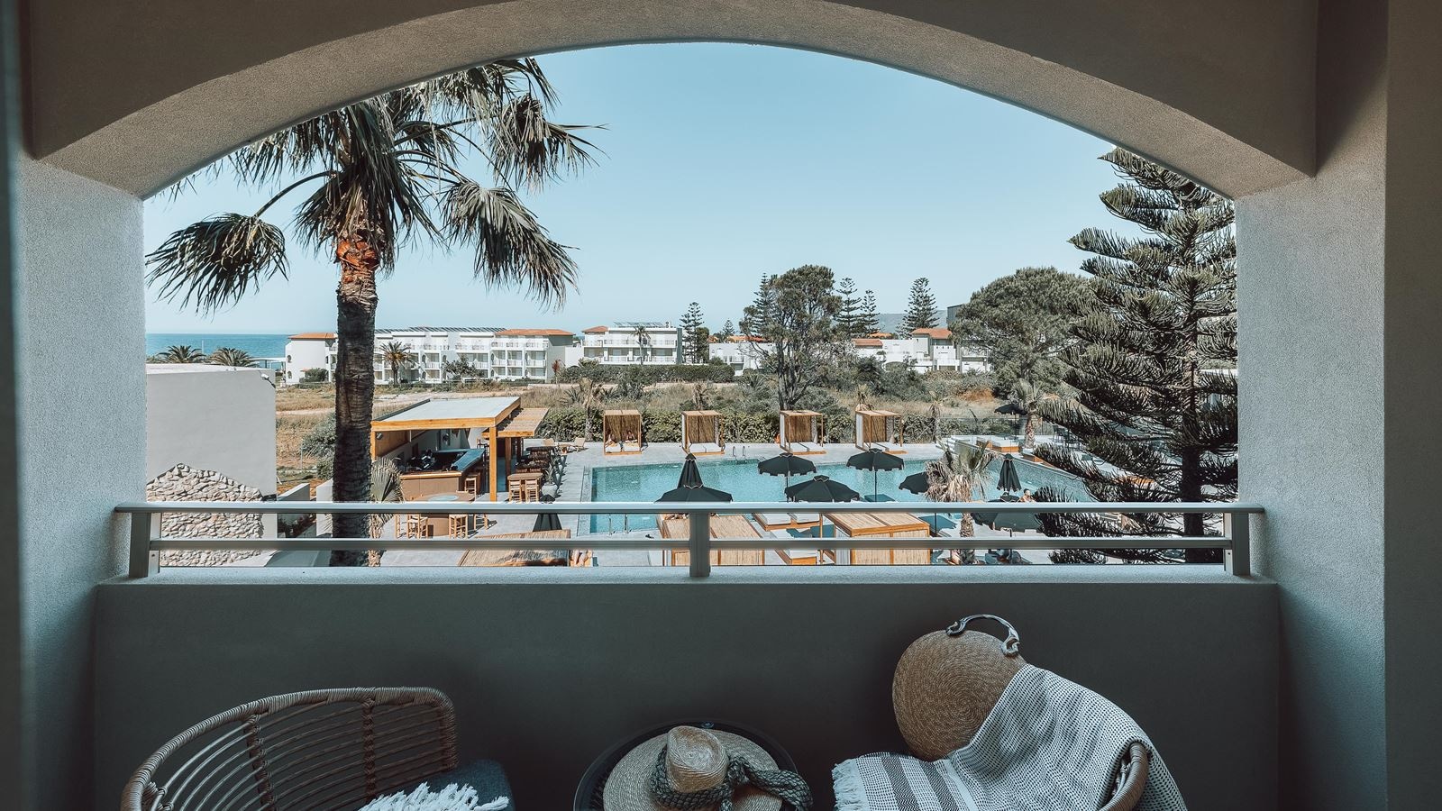 rooms-room-superior-side-sea-view