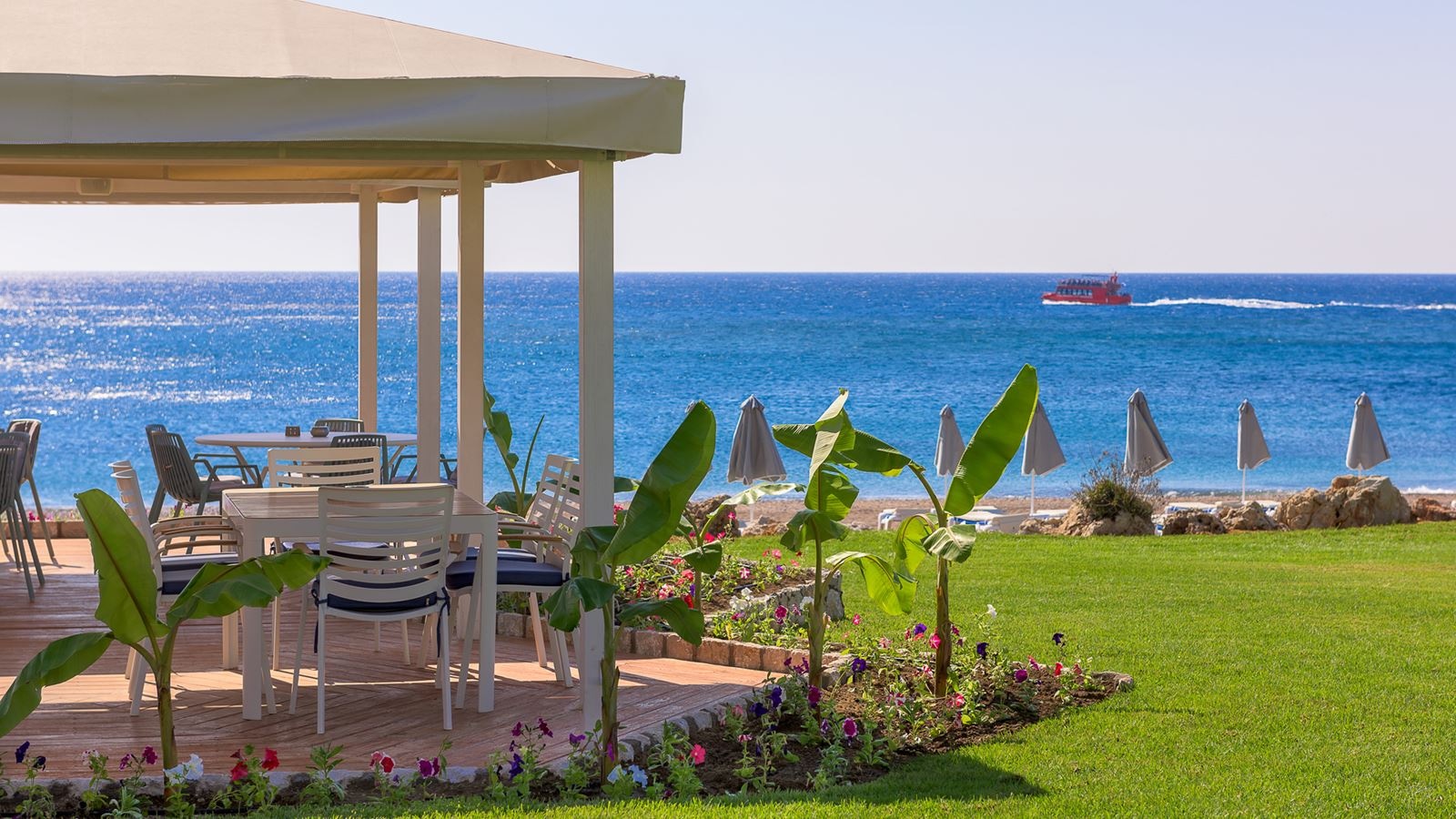 bars-poseidon-beach-bar