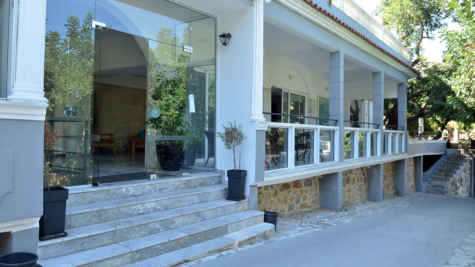 general-main-building