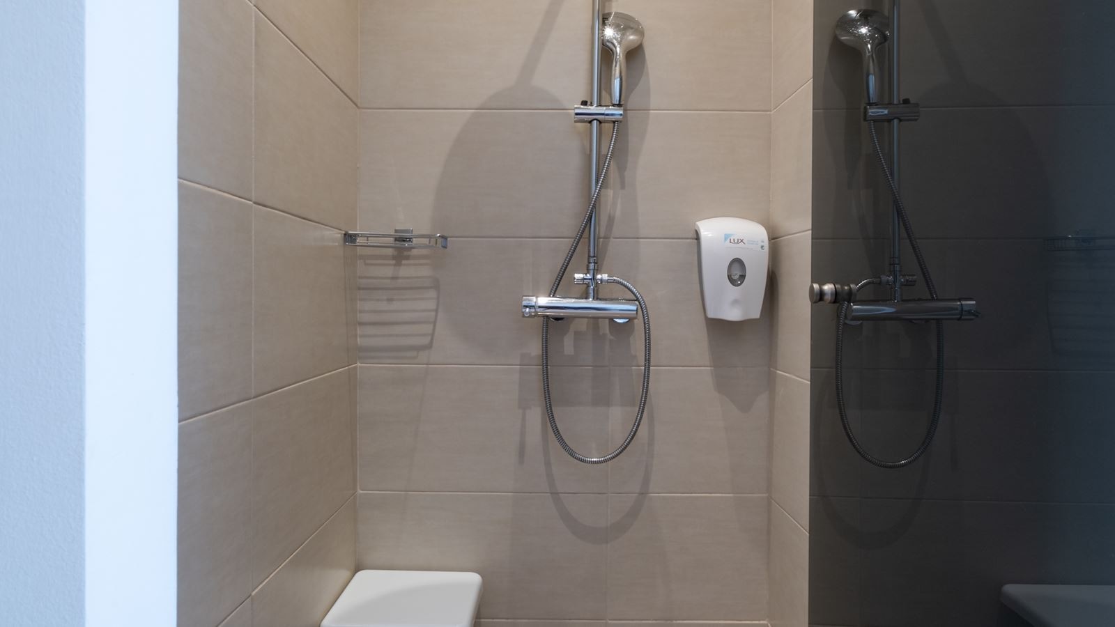 rooms-standard-room-land-view