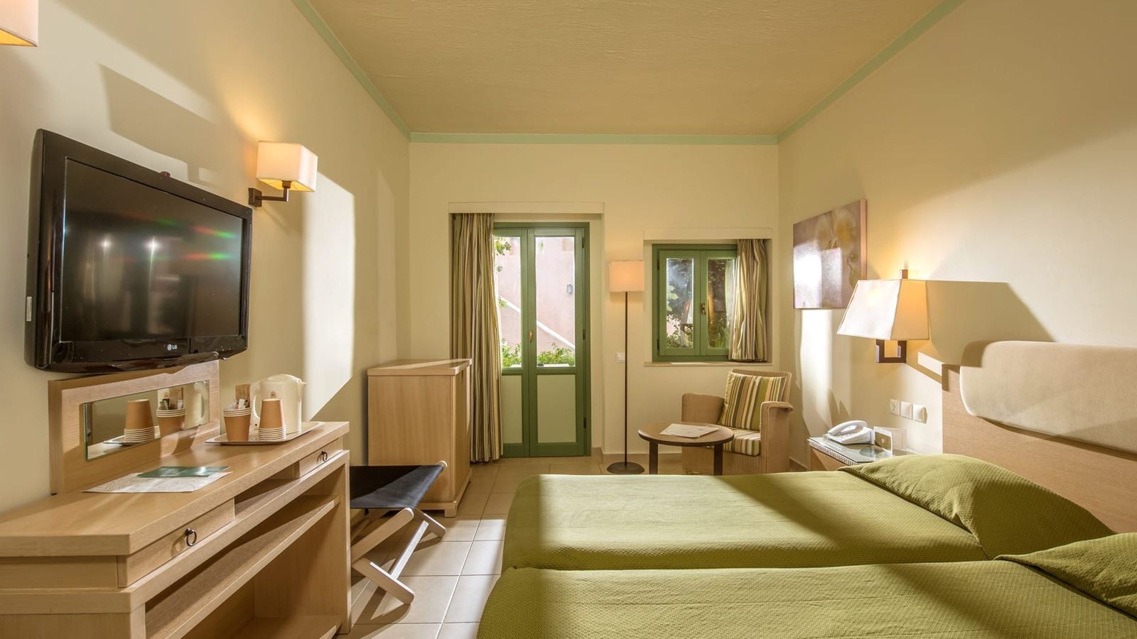 rooms-double-room-balcony-or-terrace