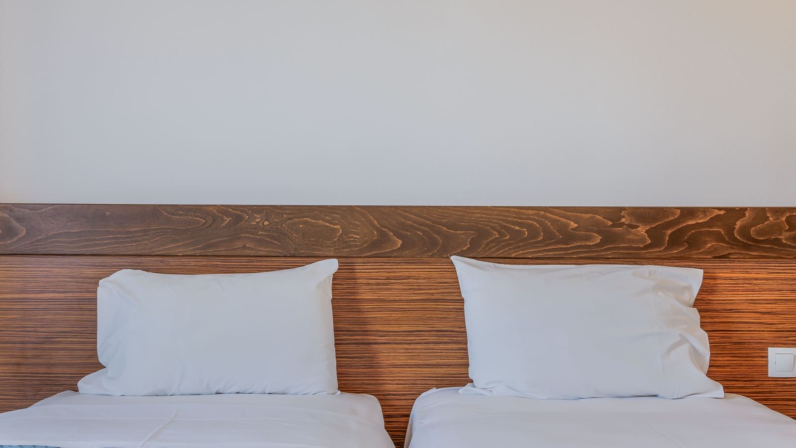 rooms-standard-twin-double-room-balcony-or-terrace