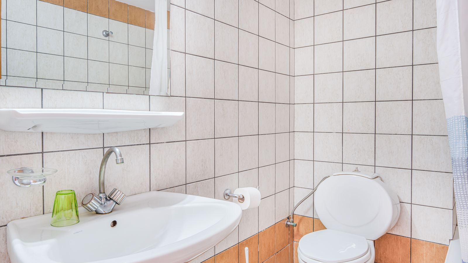 rooms-standard-triple-balcony-or-terrace