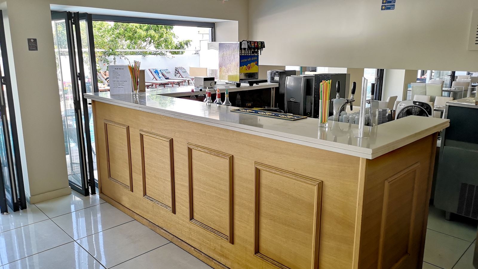 bars-allinclusive-bar