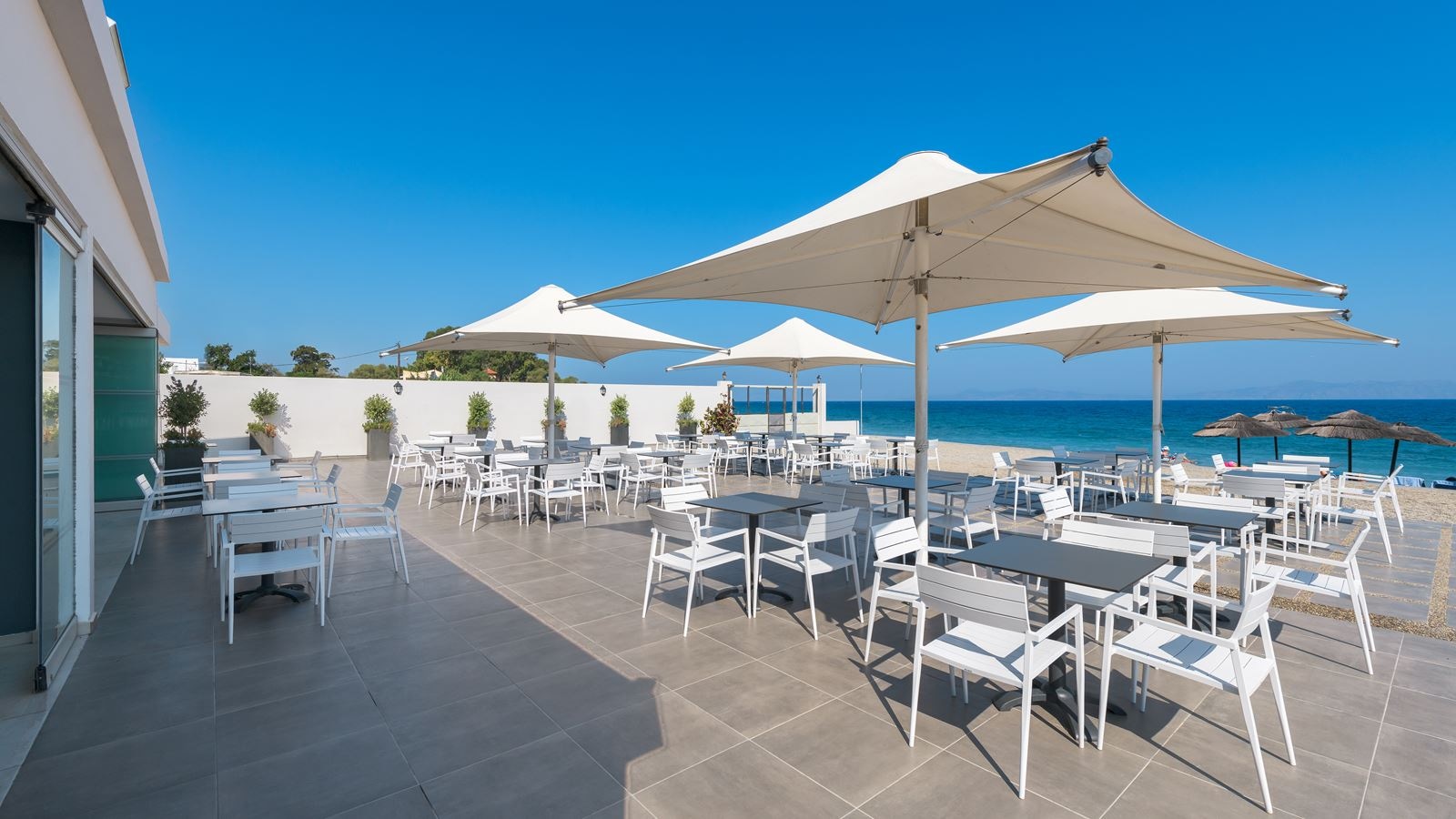 restaurants-restaurant