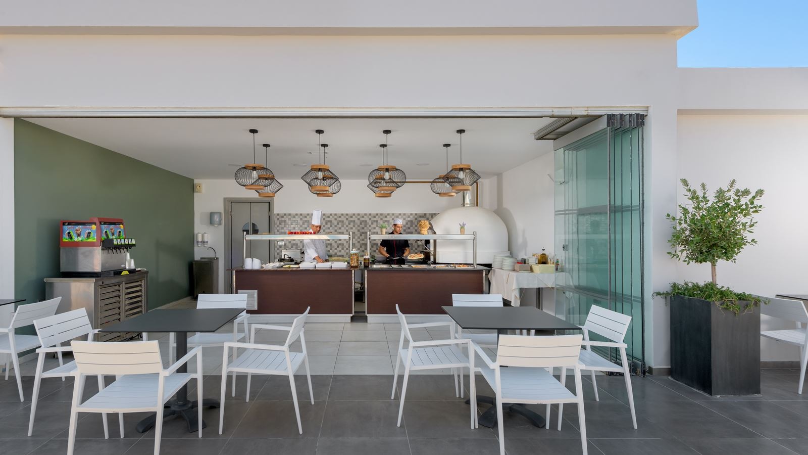 restaurants-restaurant