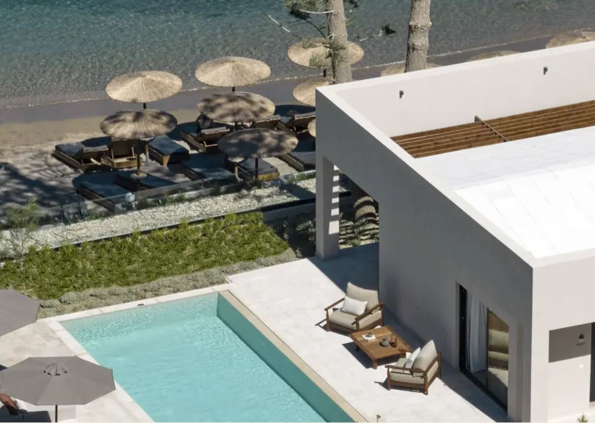 rooms-water-bungalow-with-private-pool
