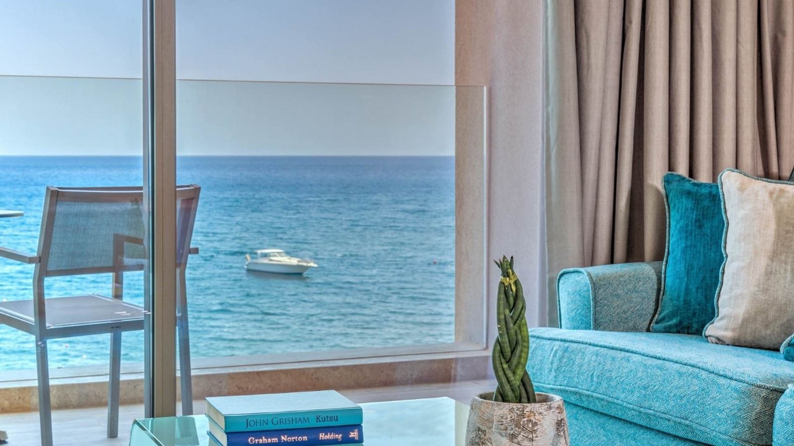 rooms-junior-suite-sea-view