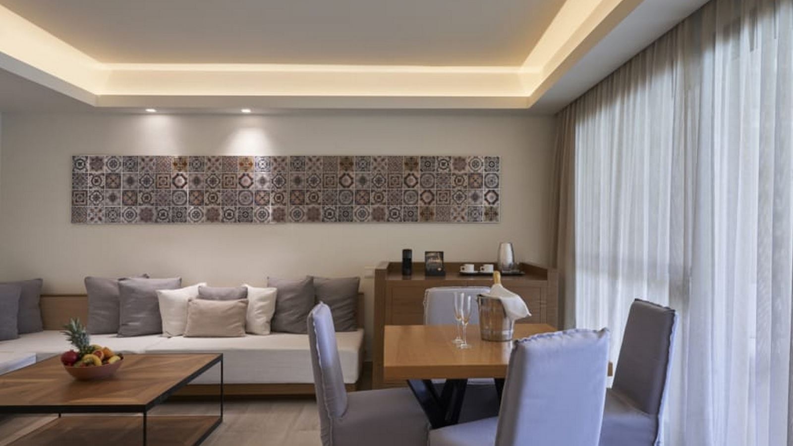 rooms-two-bedroom-suite-sea-view