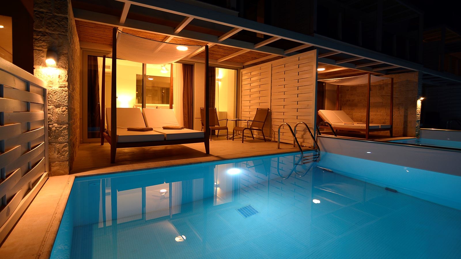 rooms-classic-room-with-private-pool