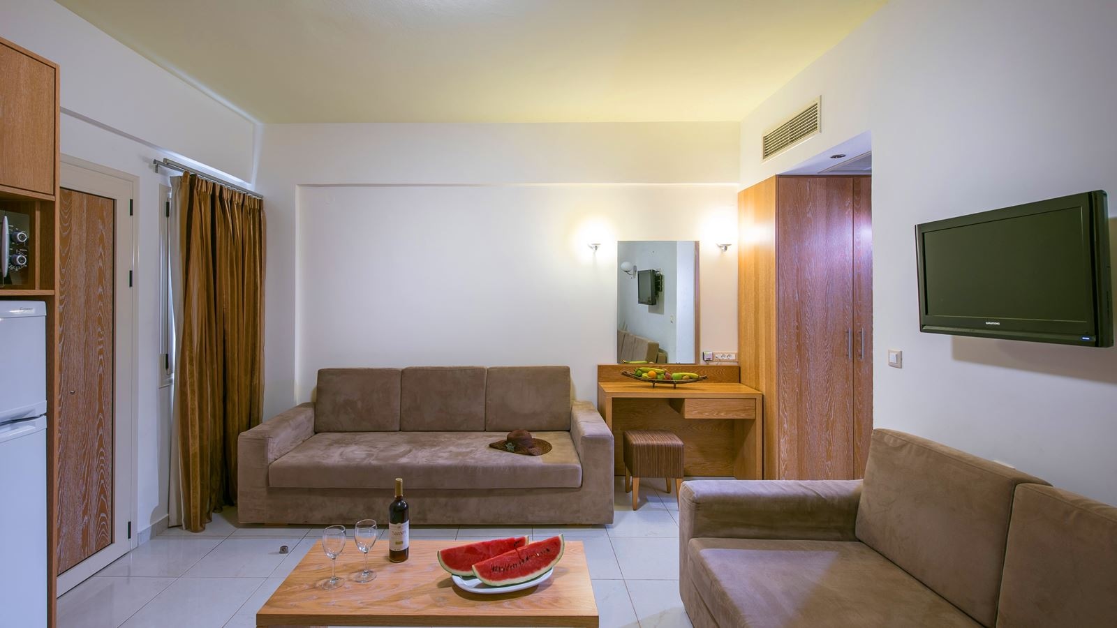 rooms-apartment-deluxe-one-bedroom