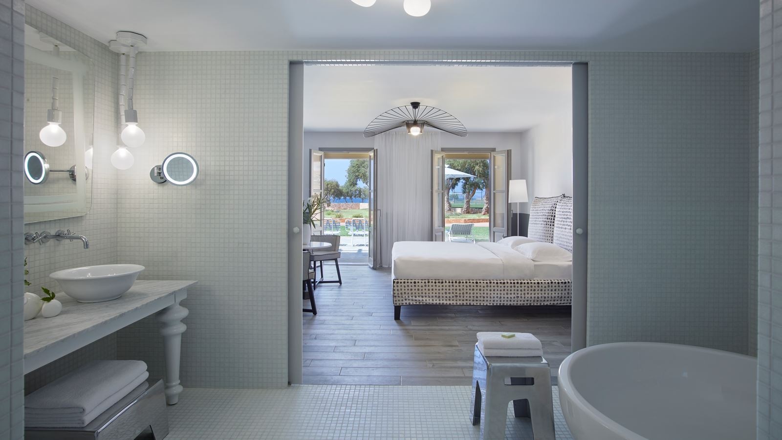 rooms-room-luxury-sea-view