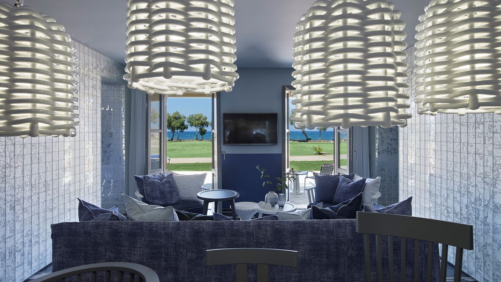 rooms-premium-2-bedrooms-suite-sea-view