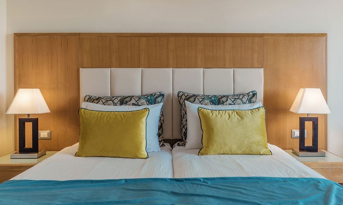 rooms-superior-single-gv-with-balcony-or-terrace