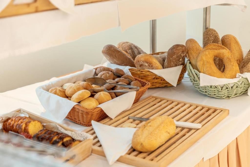 restaurants-main-restaurant