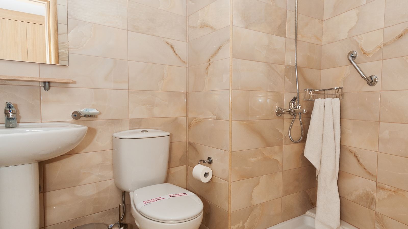 rooms-double-room-with-balcony