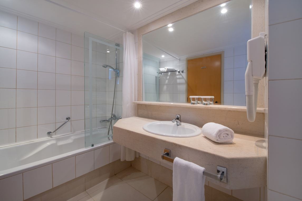 rooms-bungalow-garden-view