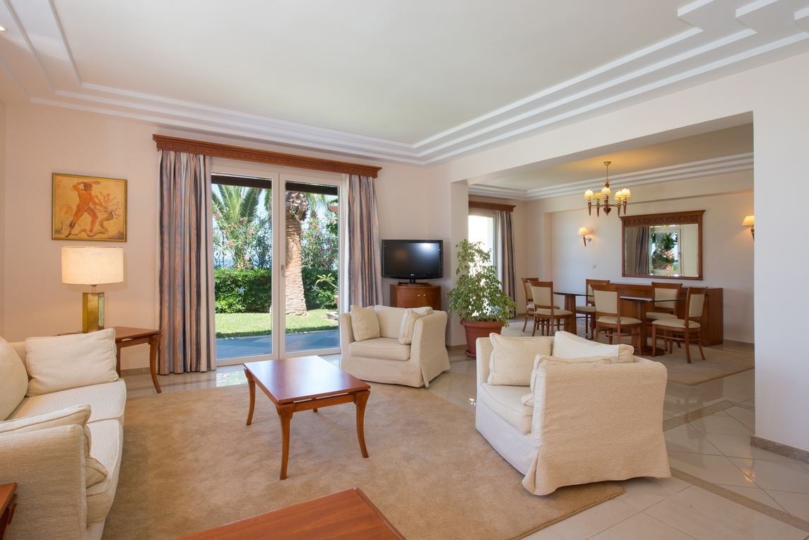 rooms-deluxe-suite-sea-view-swim-up