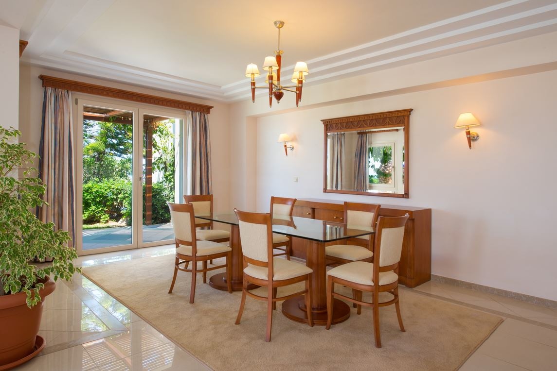 rooms-deluxe-suite-sea-view-swim-up