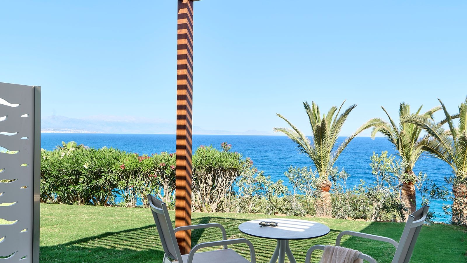 rooms-bungalow-family-panoramic-sea-view