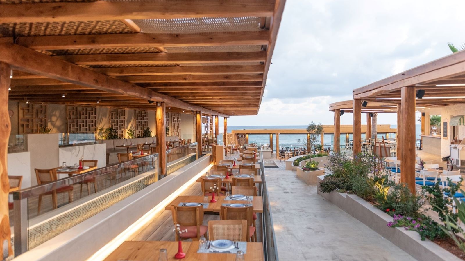 restaurants-paradisetaverna