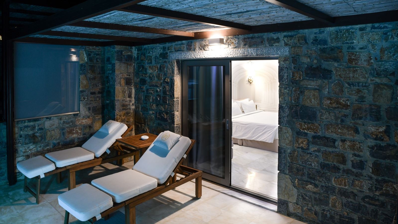 rooms-room-deluxe-seaview-privatepool