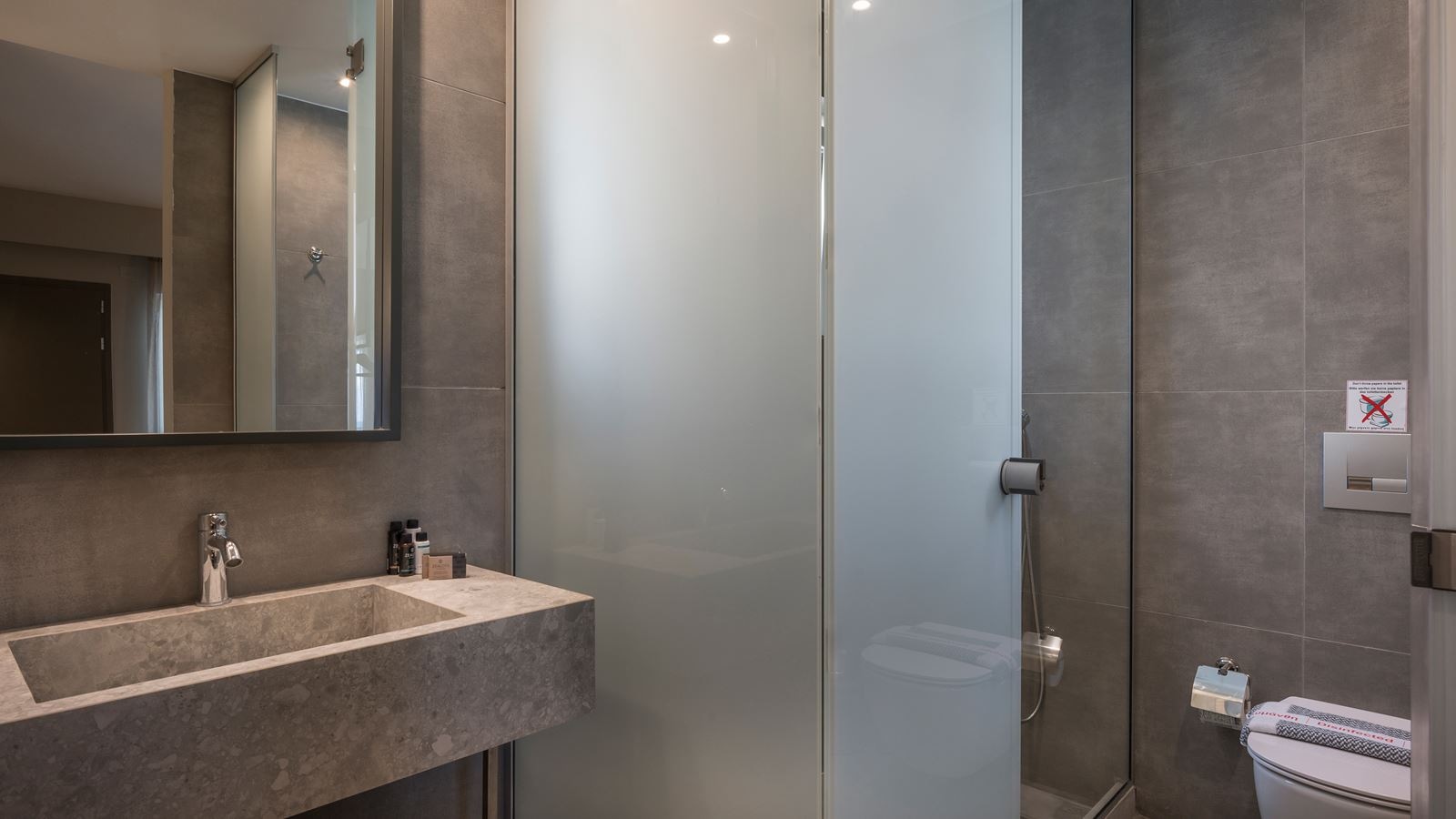 rooms-suite-junior-side-sea-view-balcony-or-terrace