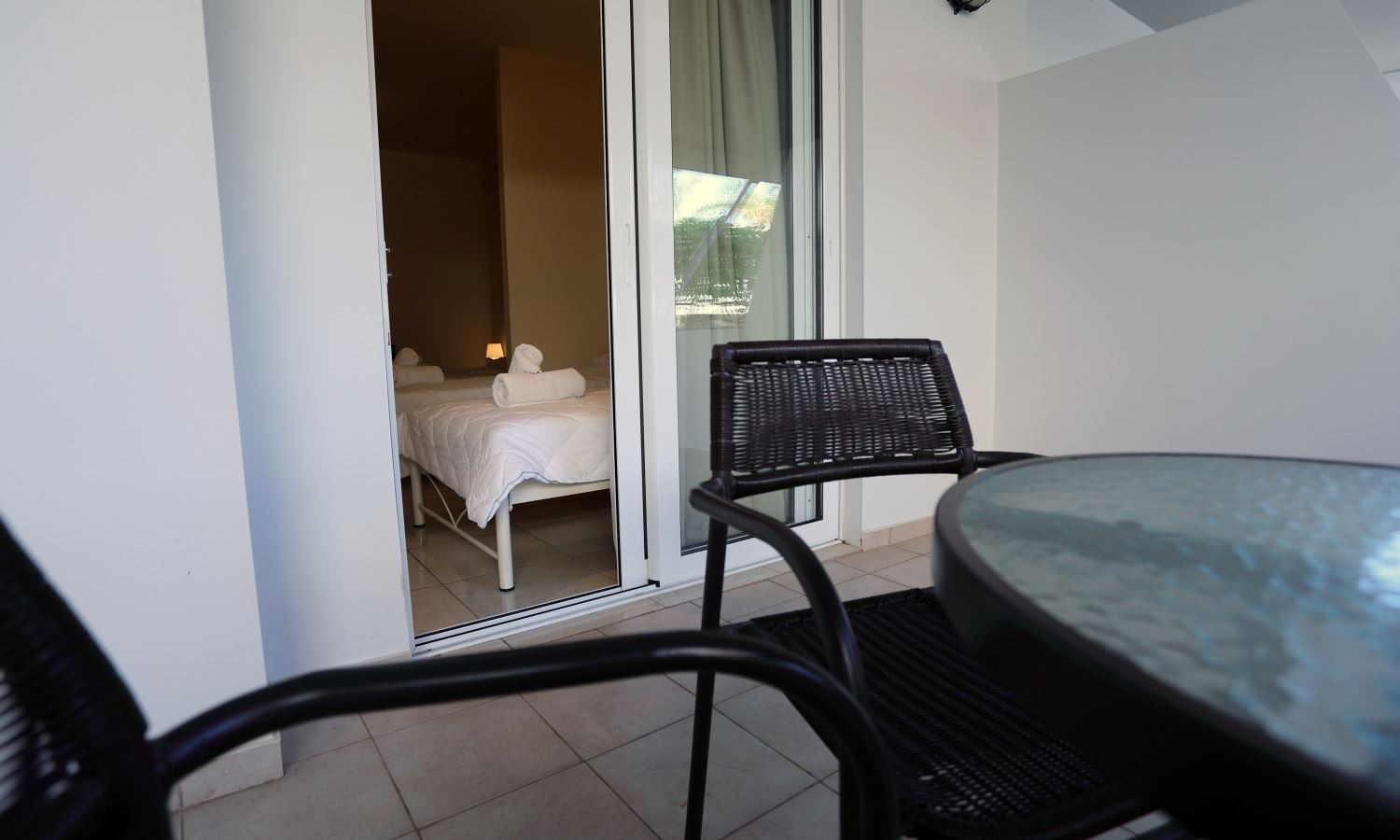 rooms-quadruple-room