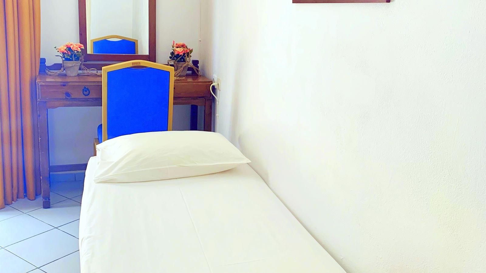 rooms-apartment-city-view