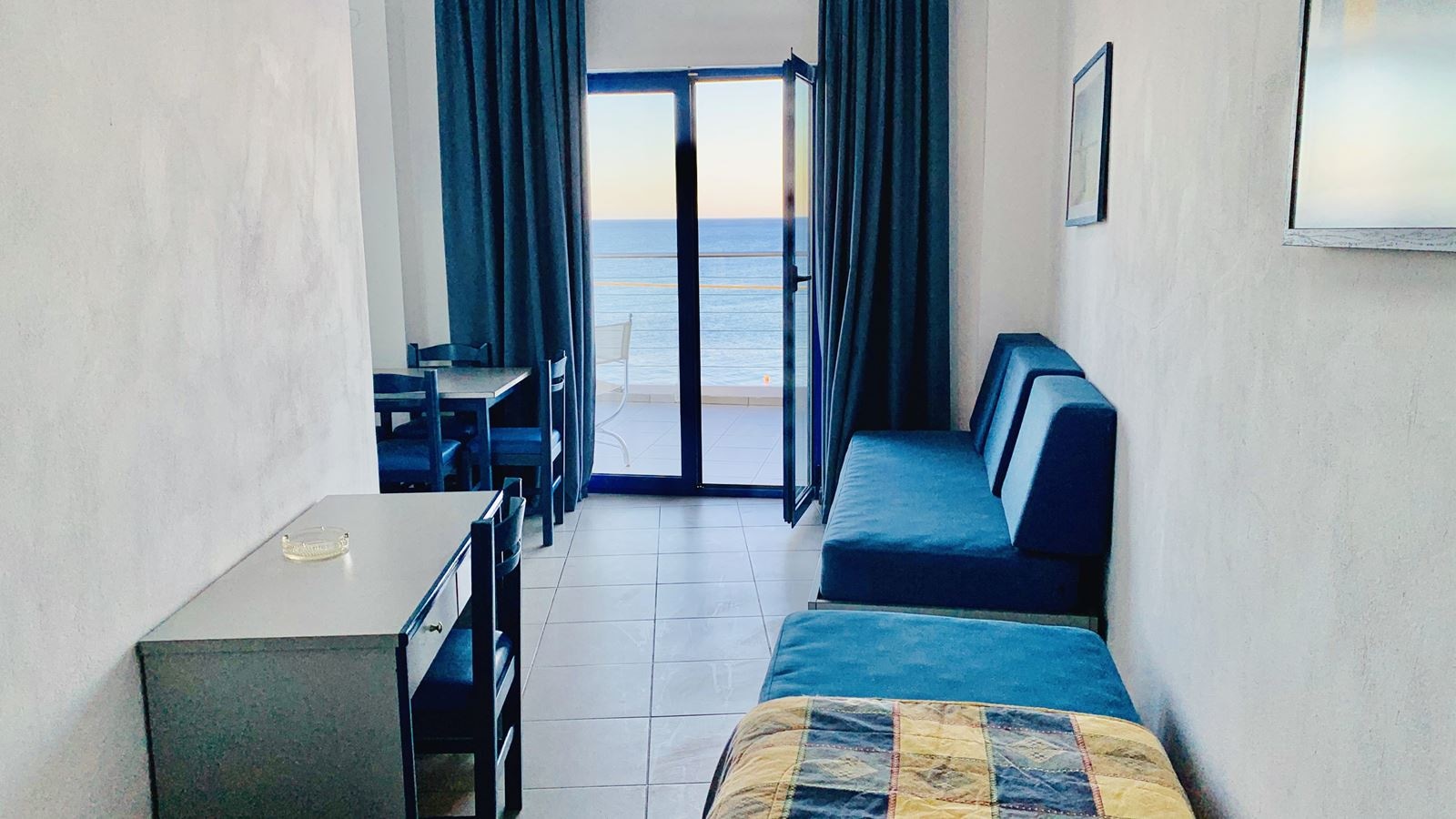 rooms-superior-apartment-sea-view