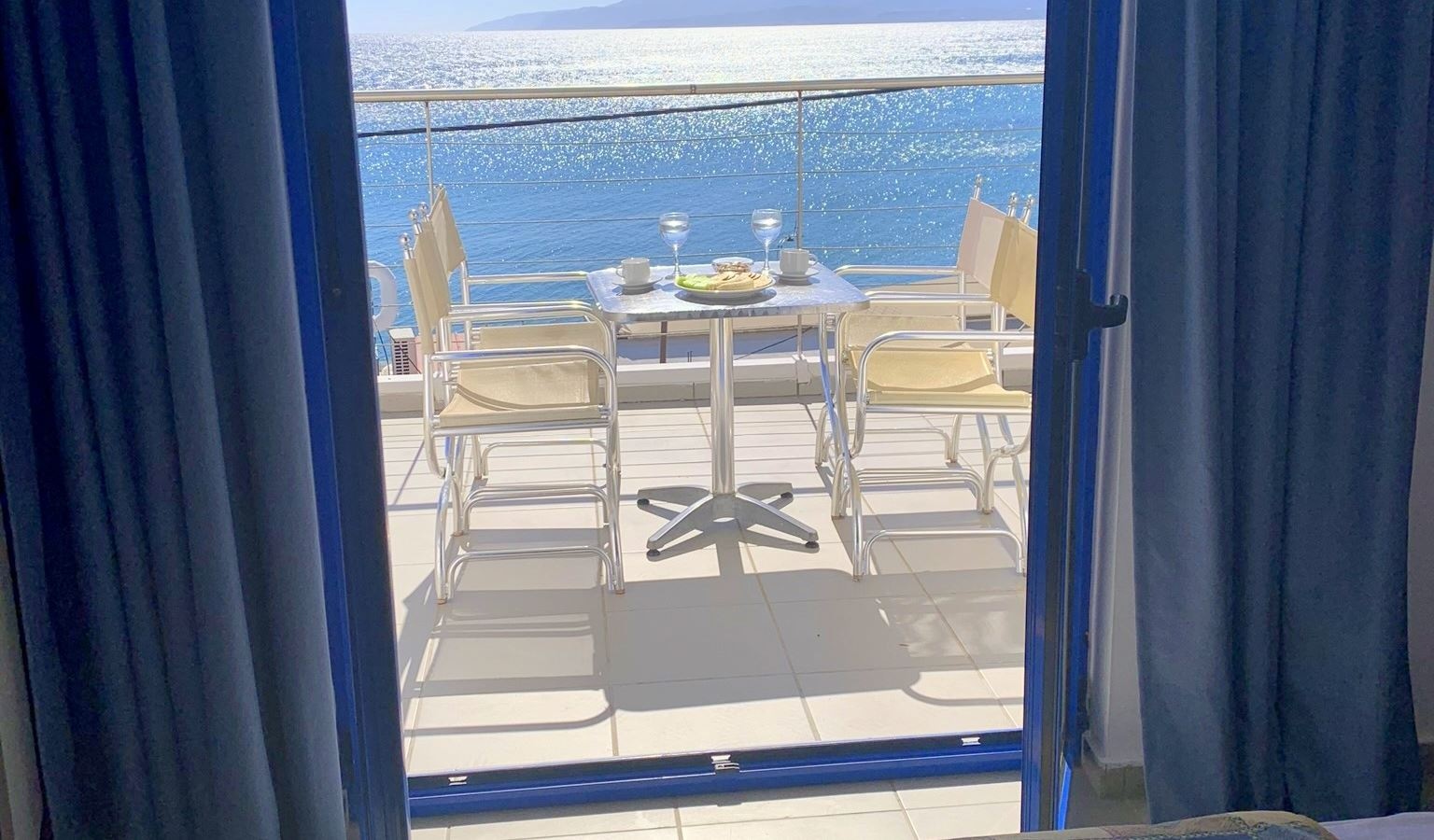 rooms-superior-apartment-sea-view