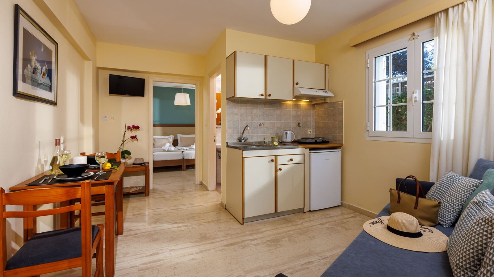 rooms-apartment-4-pax