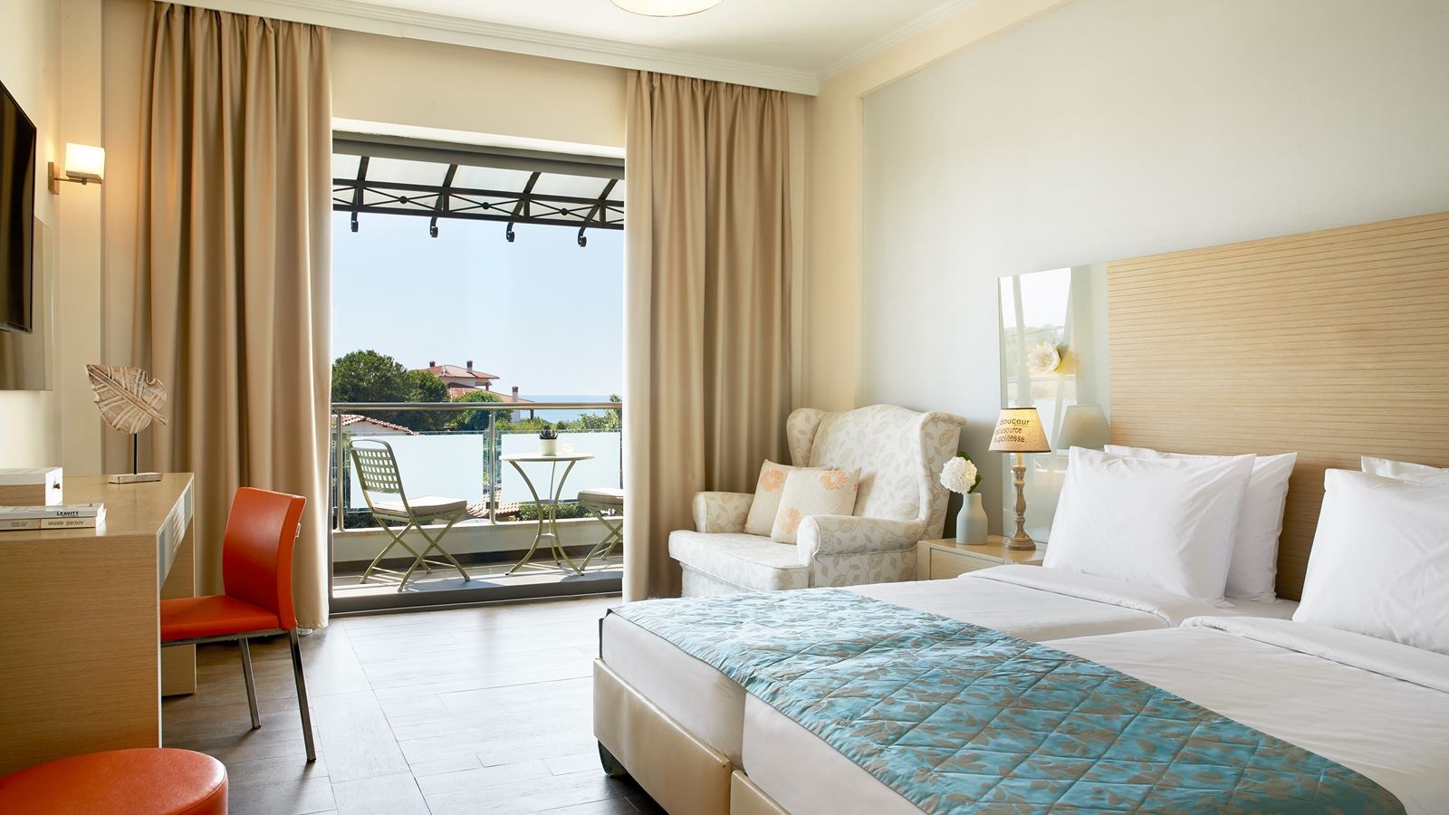 rooms-economy-room-garden-view