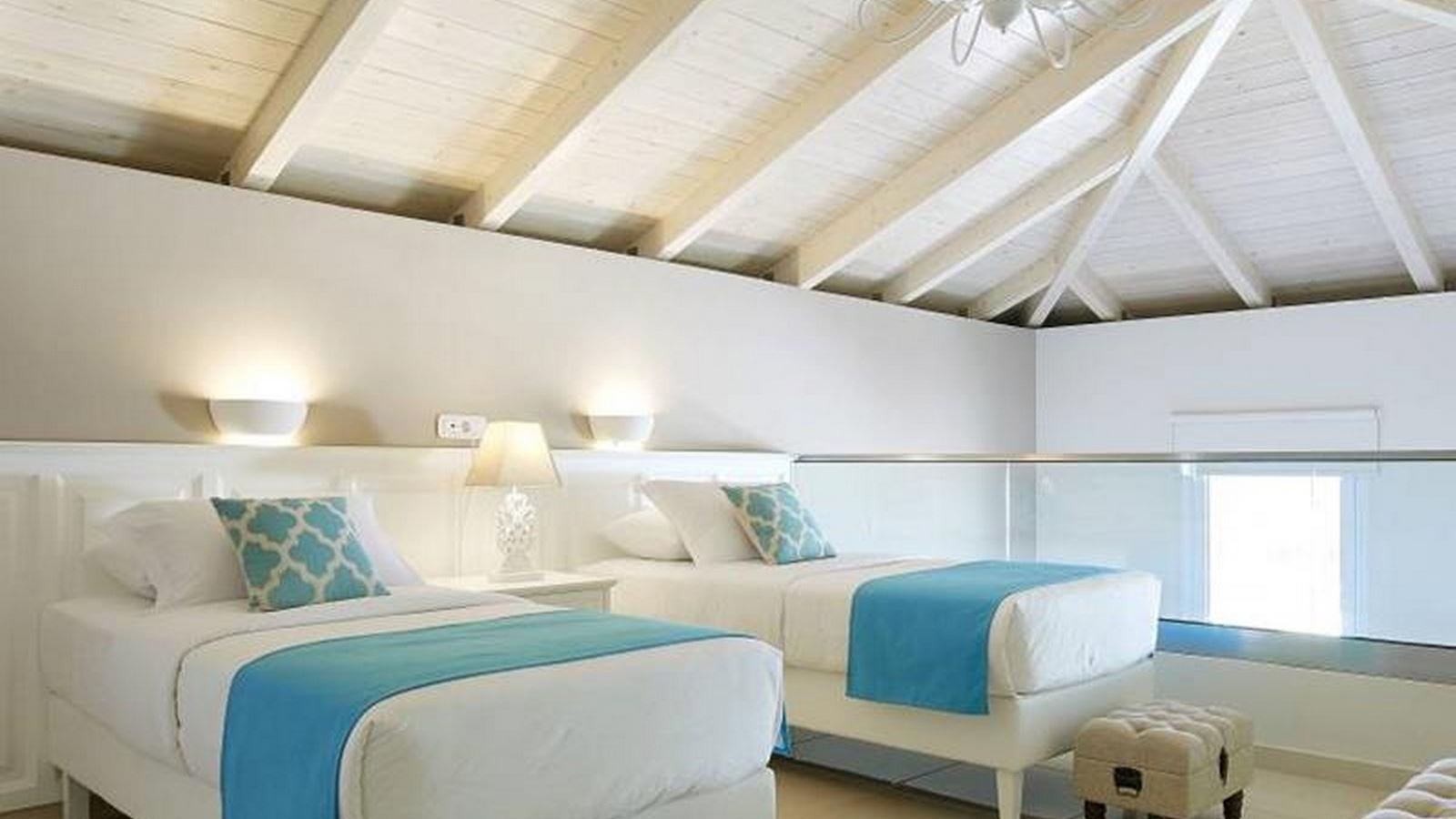 rooms-maisonette-pool-or-sea-view