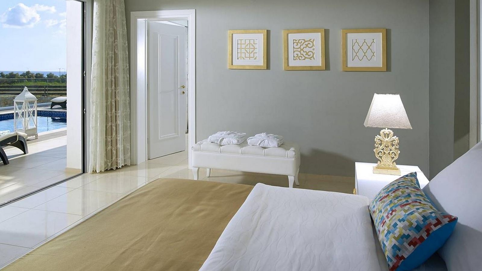 rooms-suite-deluxe-private-pool