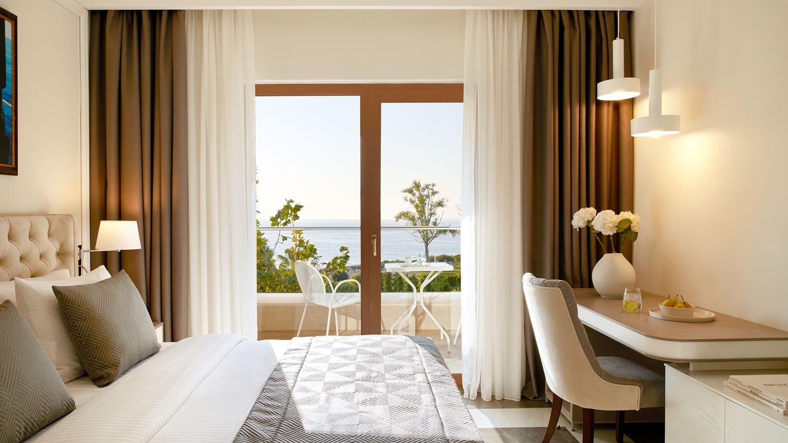 rooms-double-deluxe-sea-view