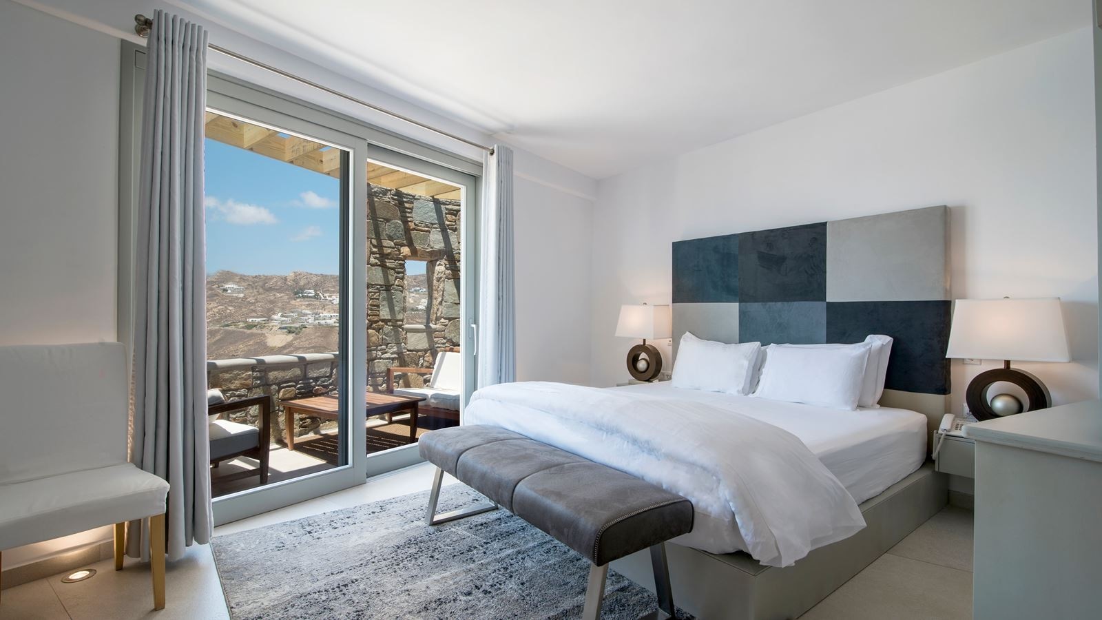 rooms-deluxe-suite-with-private-pool-and-sea-view