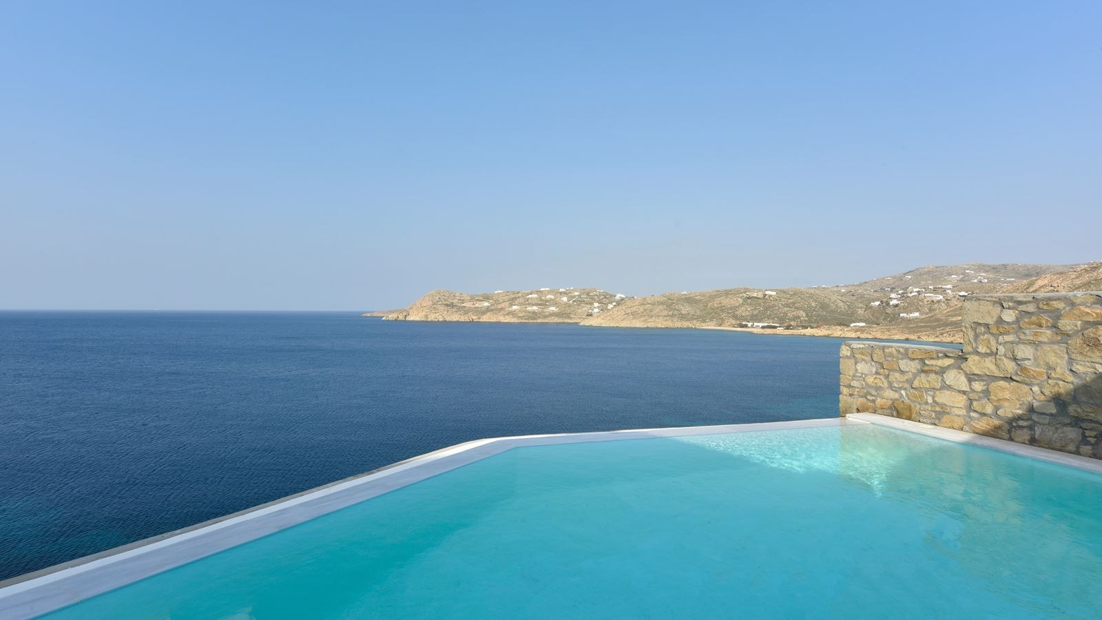 rooms-grand-deluxe-suite-with-private-pool-and-sea-view