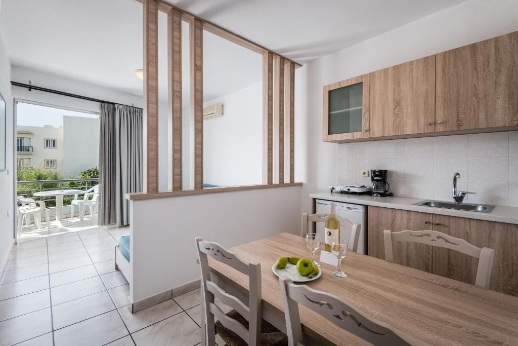 rooms-1-bedroom-apartment