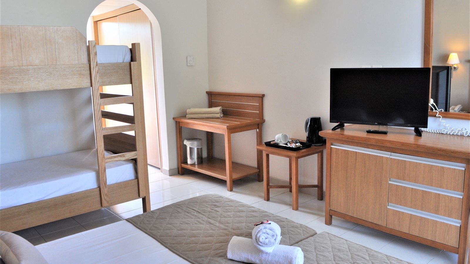 rooms-family-bunkbed-room